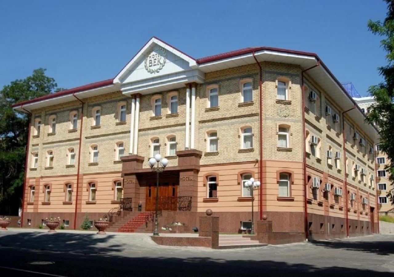 Hotel Bek Tașkent Exterior foto